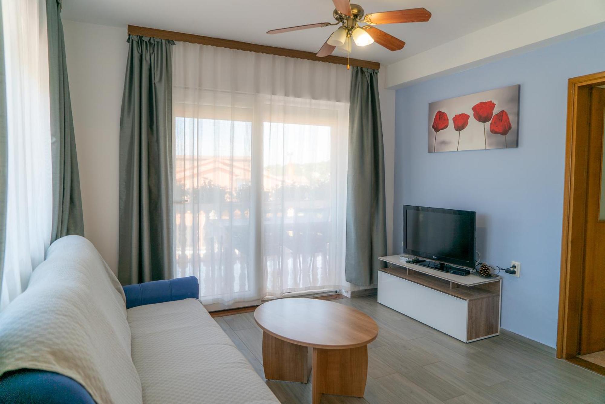 Apartments Zubcic 티스노 외부 사진